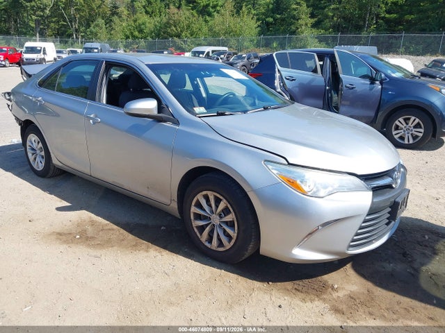 2016 TOYOTA CAMRY LE
