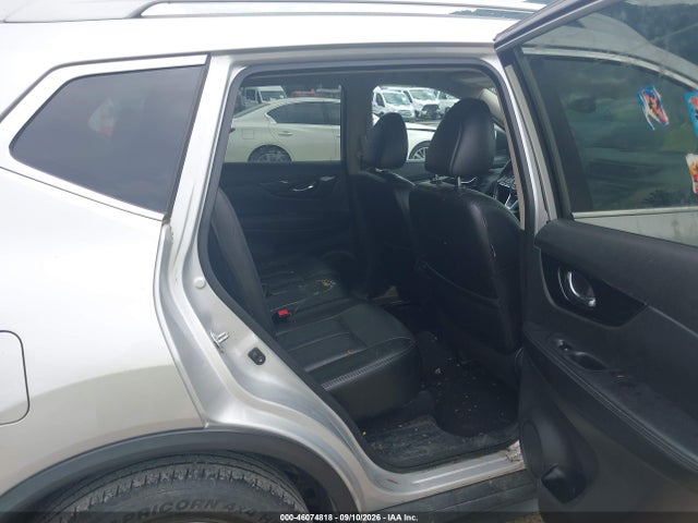 2018 NISSAN ROGUE SL 8
