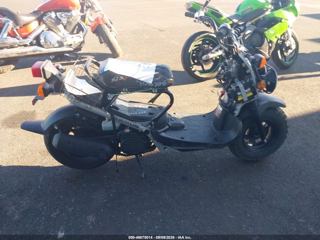 2022 HONDA NPS50 11