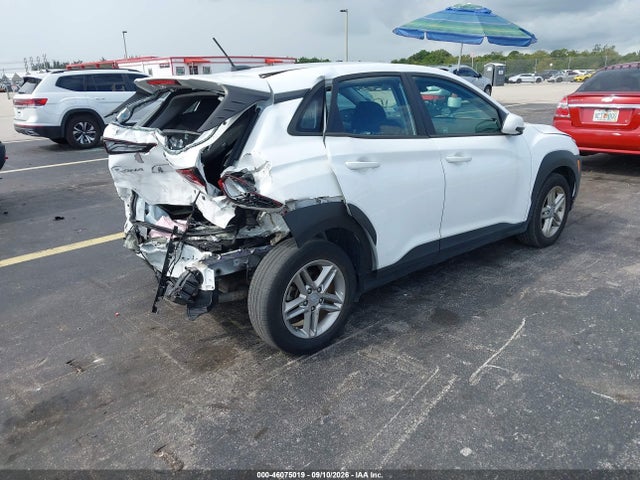 2021 HYUNDAI KONA SE 4