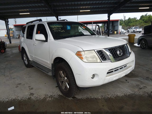 2012 NISSAN PATHFINDE SV
