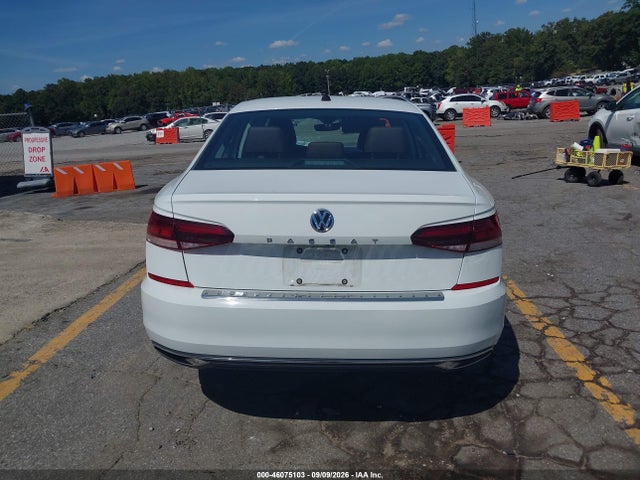 2021 VOLKSWAGEN PASSAT 2.0T SE 16