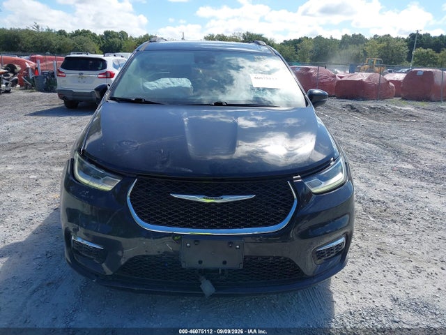 2022 CHRYSLER PACIFICA TOURING L 12