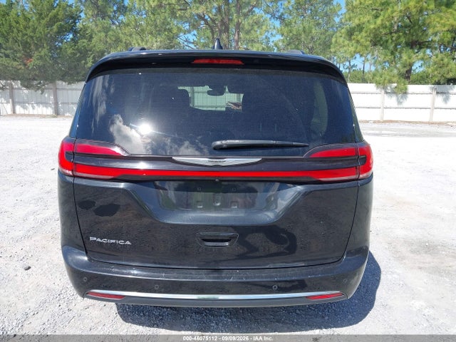 2022 CHRYSLER PACIFICA TOURING L 16
