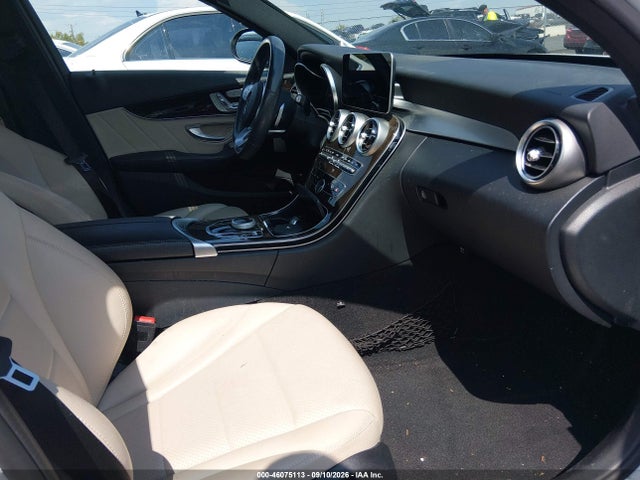2019 MERCEDES-BENZ C 300 5