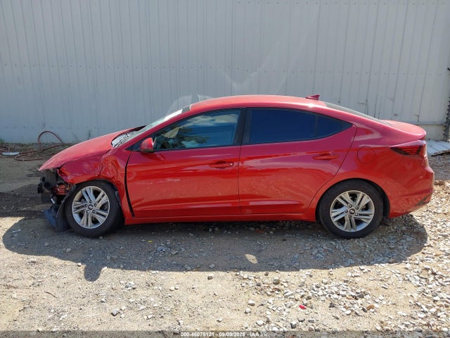 2020 HYUNDAI ELANTRA SEL 13