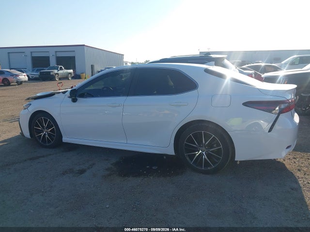 2022 TOYOTA CAMRY SE 14