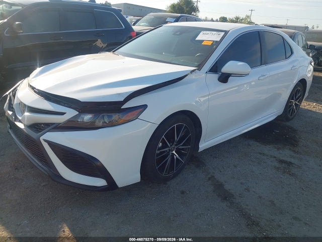 2022 TOYOTA CAMRY SE 2