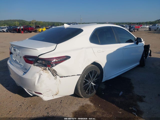 2022 TOYOTA CAMRY SE 4