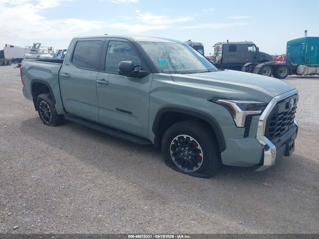 2025 TOYOTA TUNDRA SR5