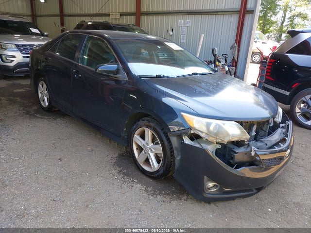 2012 TOYOTA CAMRY SE