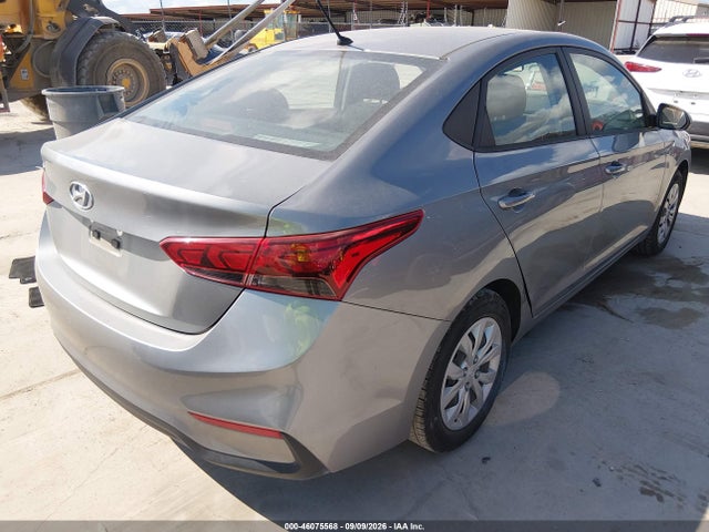 2022 HYUNDAI ACCENT SE 4