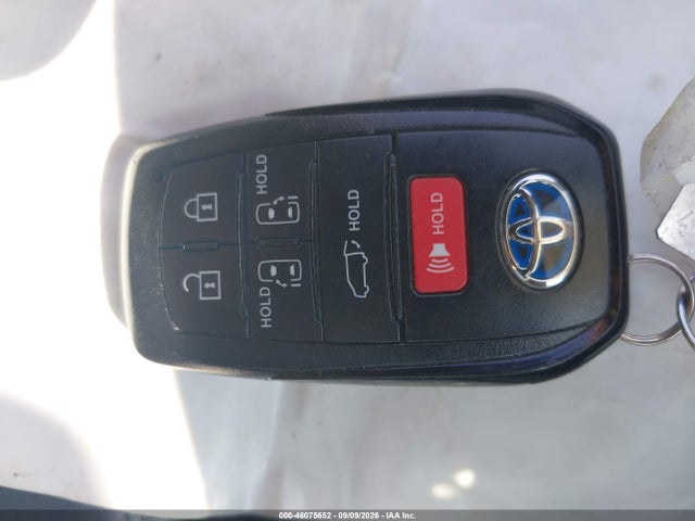 2022 TOYOTA SIENNA PLATINUM 11