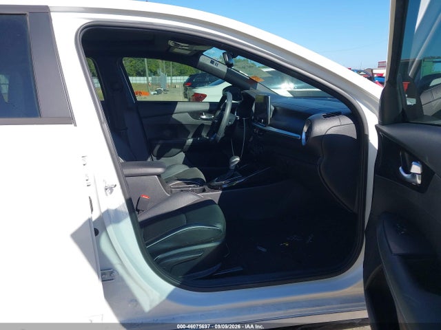 2023 KIA FORTE GT-LINE 5