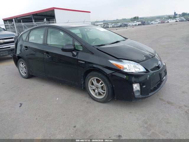 2010 TOYOTA PRIUS III