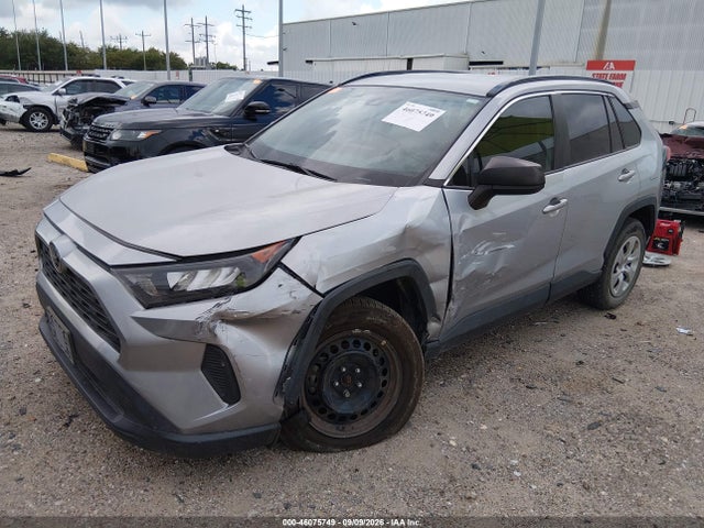 2019 TOYOTA RAV4 LE 2