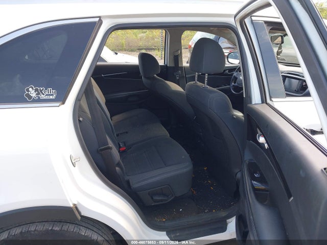 2019 KIA SORENTO 2.4L LX 8