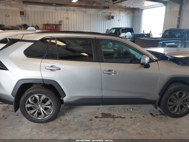 2022 TOYOTA RAV4 HYBRID XLE PREMIUM 13
