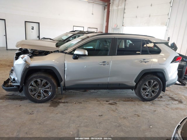 2022 TOYOTA RAV4 HYBRID XLE PREMIUM 14