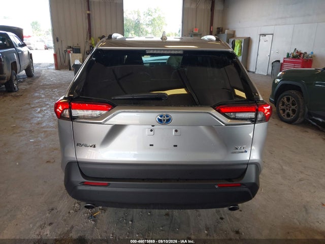 2022 TOYOTA RAV4 HYBRID XLE PREMIUM 16