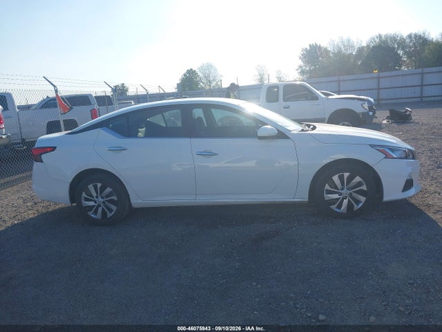 2021 NISSAN ALTIMA S FWD 13
