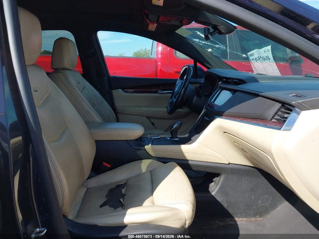 2017 CADILLAC XT5 LUXURY 5