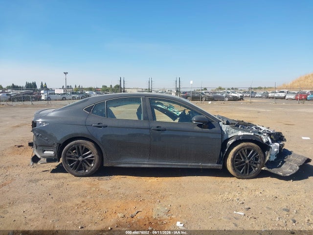 2025 TOYOTA CAMRY SE 14