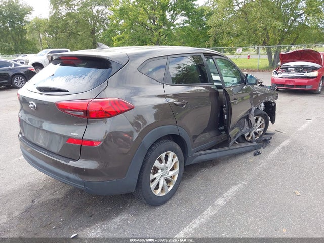 2020 HYUNDAI TUCSON SE 4