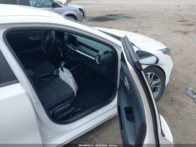 2022 KIA FORTE LXS 5