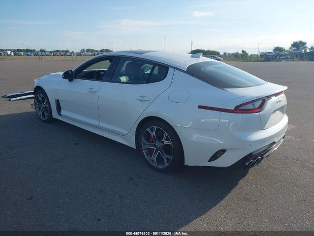 2019 KIA STINGER GT2 3