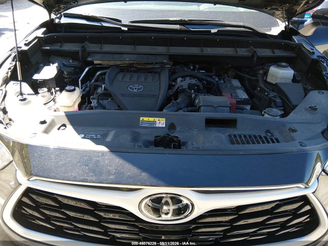 2023 TOYOTA HIGHLANDER XLE 10