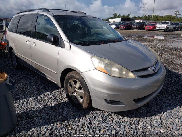 2007 TOYOTA SIENNA LE