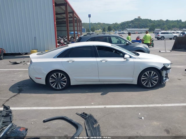 2017 LINCOLN MKZ RESERVE 14