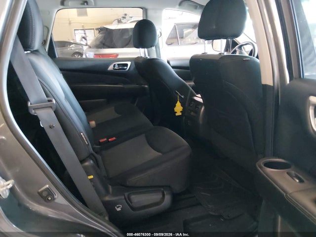 2018 NISSAN PATHFINDER SV 8