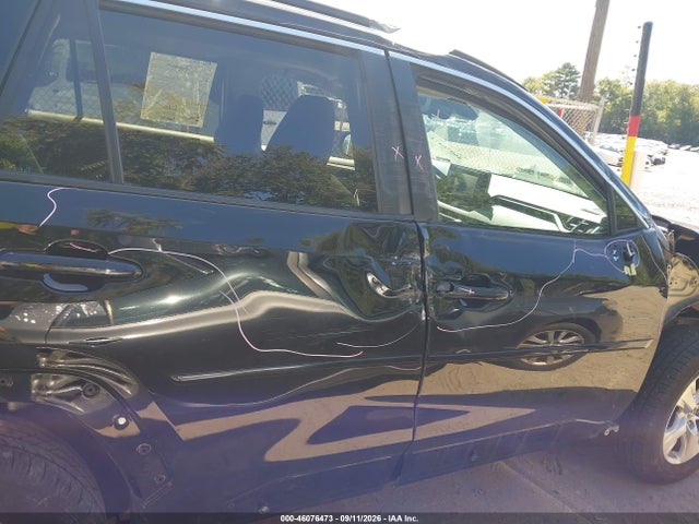 2019 TOYOTA RAV4 XLE 13