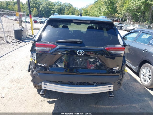 2019 TOYOTA RAV4 XLE 16