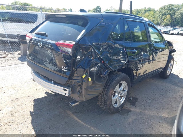 2019 TOYOTA RAV4 XLE 4
