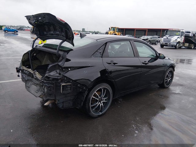2023 HYUNDAI ELANTRA SEL 4