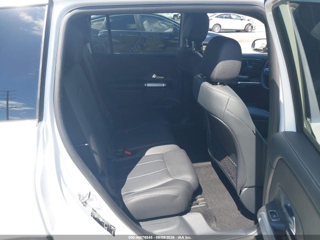 2023 MERCEDES-BENZ GLB 250 8
