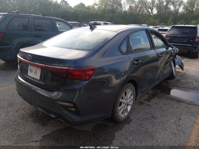 2021 KIA FORTE LXS 4