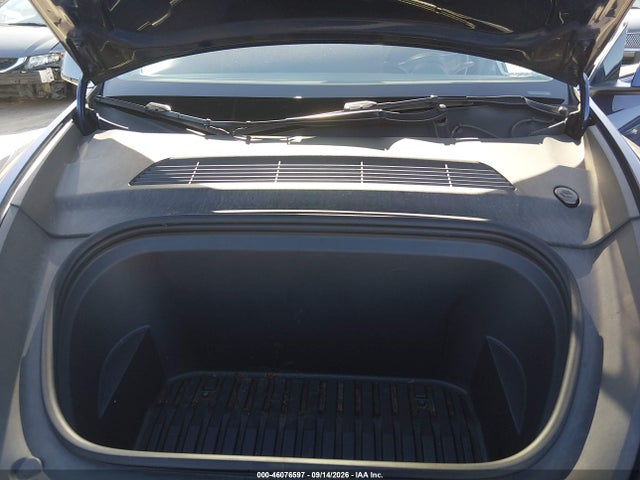 2021 TESLA MODEL Y LONG RANGE DUAL MOTOR ALL-WHEEL DRIVE 10