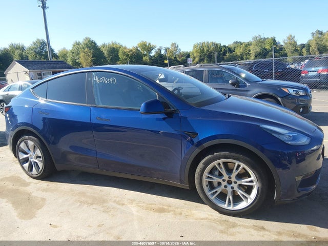 2021 TESLA MODEL Y LONG RANGE DUAL MOTOR ALL-WHEEL DRIVE 13