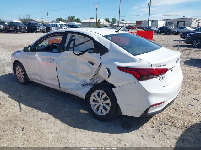 2021 HYUNDAI ACCENT SE 3