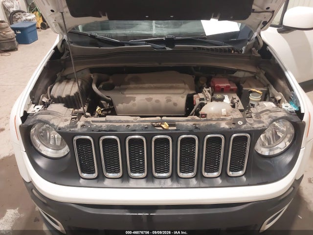 2018 JEEP RENEGADE LATITUDE 4X4 10