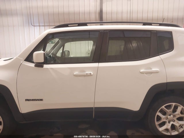 2018 JEEP RENEGADE LATITUDE 4X4 15