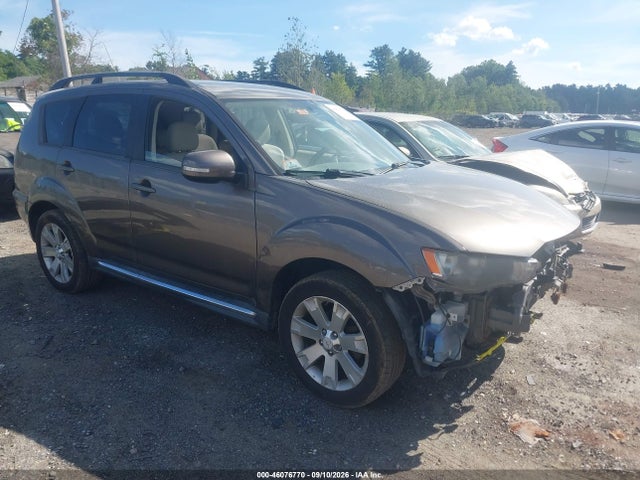 2012 MITSUBISHI OUTLANDER SE