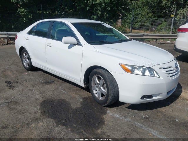 2009 TOYOTA CAMRY LE