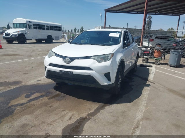 2018 TOYOTA RAV4 LE 2