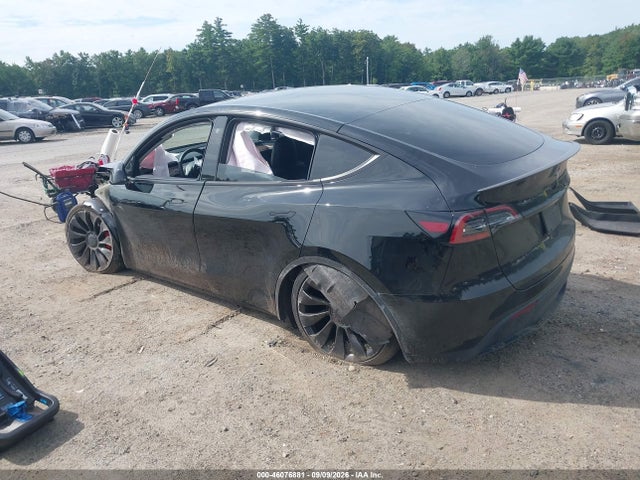 2023 TESLA MODEL Y PERFORMANCE DUAL MOTOR ALL-WHEEL DRIVE 3