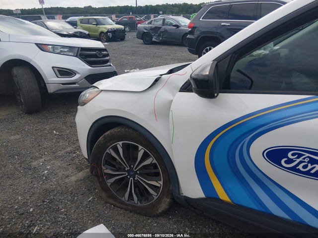 2022 FORD ESCAPE SE 6